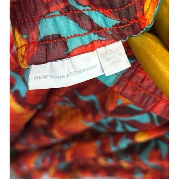 Beautiful Long Floral Skirt size Large stretchy band side slit in front of skirt - Picture 5 of 5